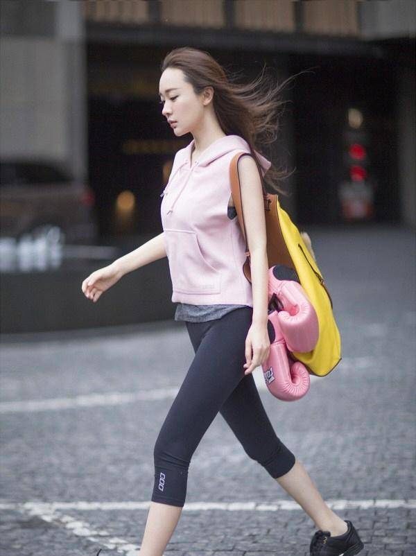 38岁霍思燕真大胆!