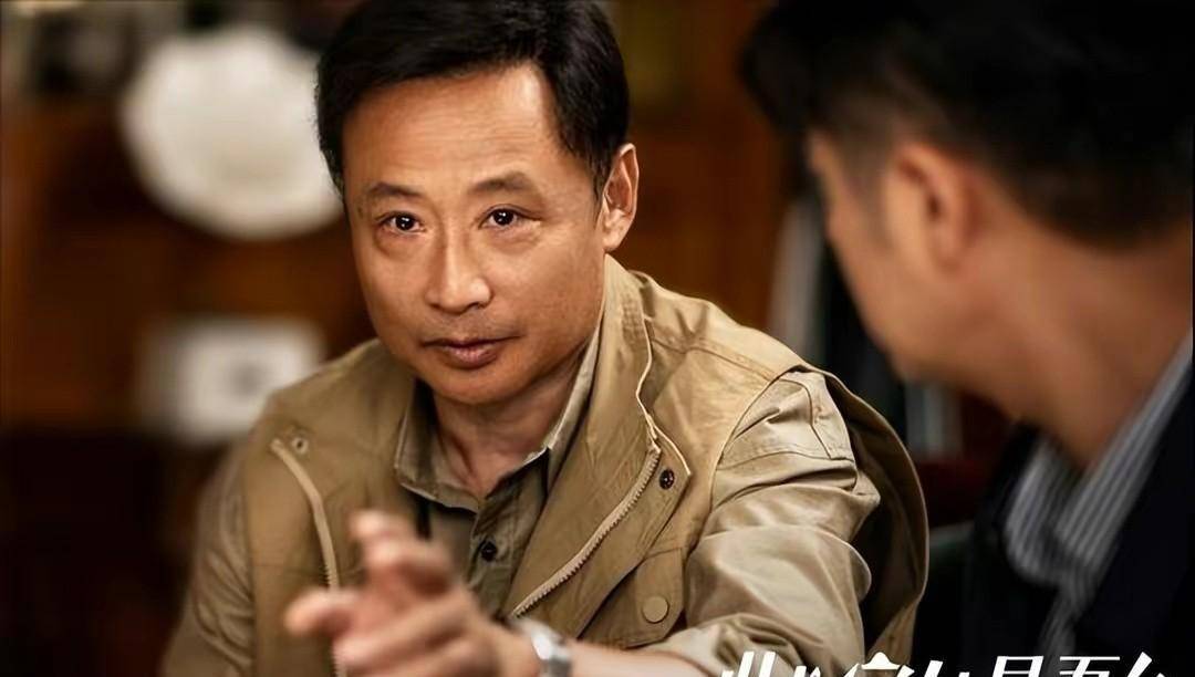 才播4集,就全国收视率第一,终于有让我熬夜狂追的