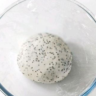 原创
            奇亚籽酸奶土司(300克萌版)