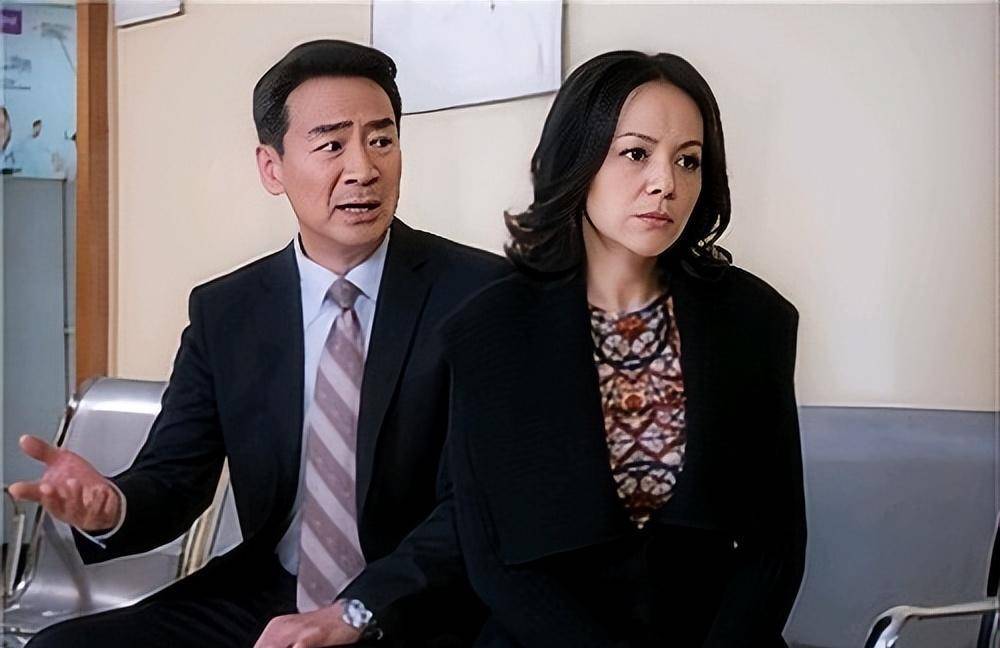 69岁寇振海现状:自己白发老态,儿子上高中,48岁妻子风韵犹存_角色