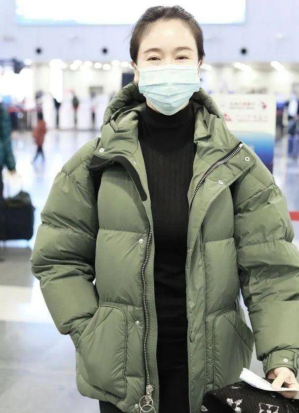 46岁了连紧身裤都穿不了了,好好发挥身材_左小青_黑色_衣服