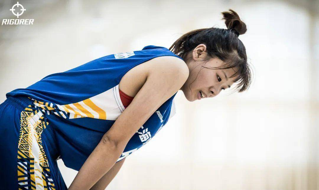 尽管厦门女篮派出了两名外援,但四川女篮仍然没有认真对待这个对手.