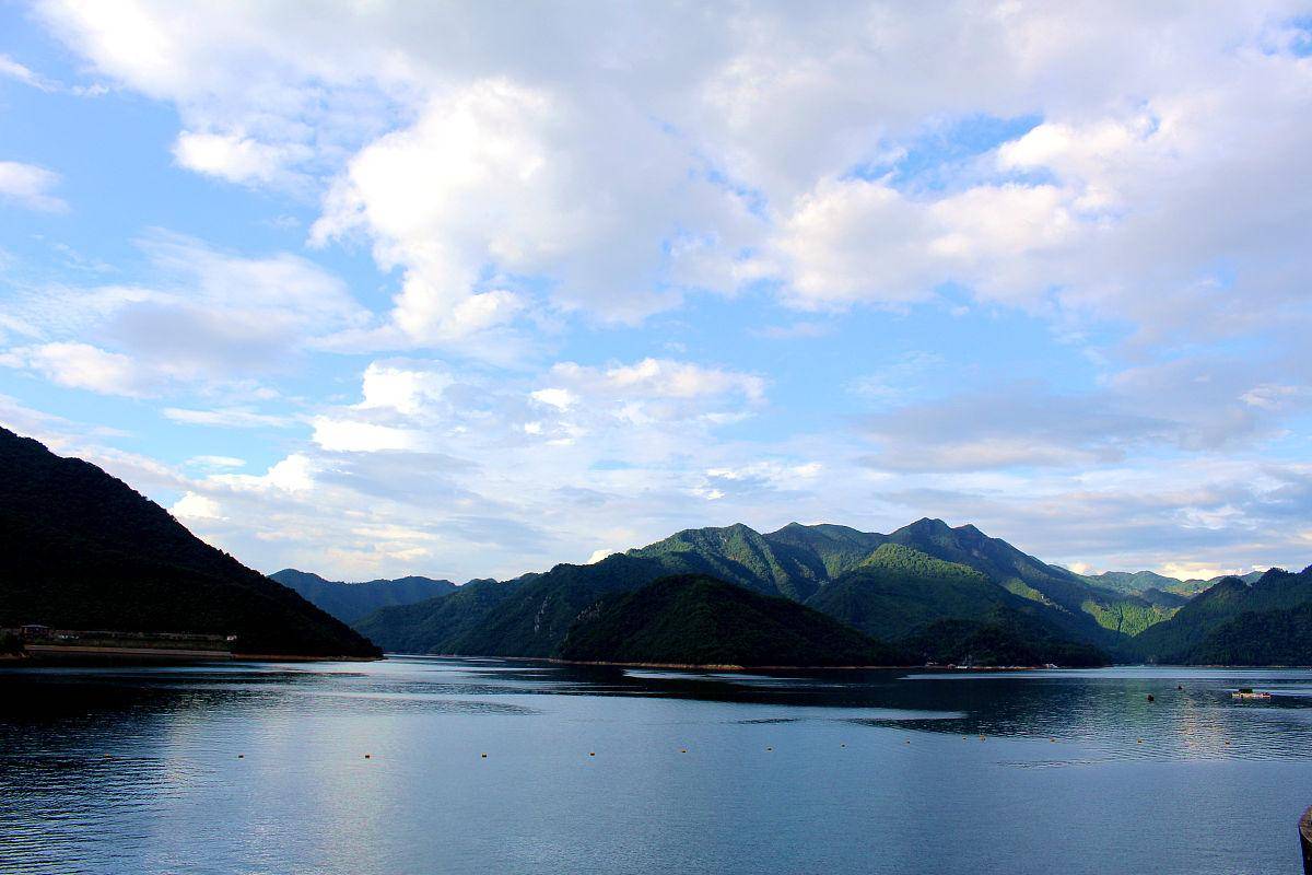 建德新安江 水坝之上的风景观赏