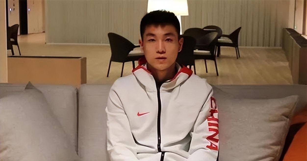 悬念升级,高诗岩真的被下放二队?社媒七字强硬回应,去找手感了_球迷_