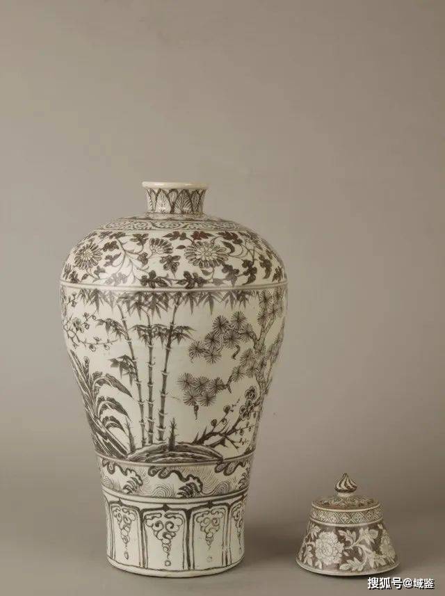 陶芸 明　洪武◆文字紋瓜稜梅瓶◆ 中国古董品 中国古美術 唐物古玩 置物 洪武釉里紅松竹梅帶蓋梅瓶〉