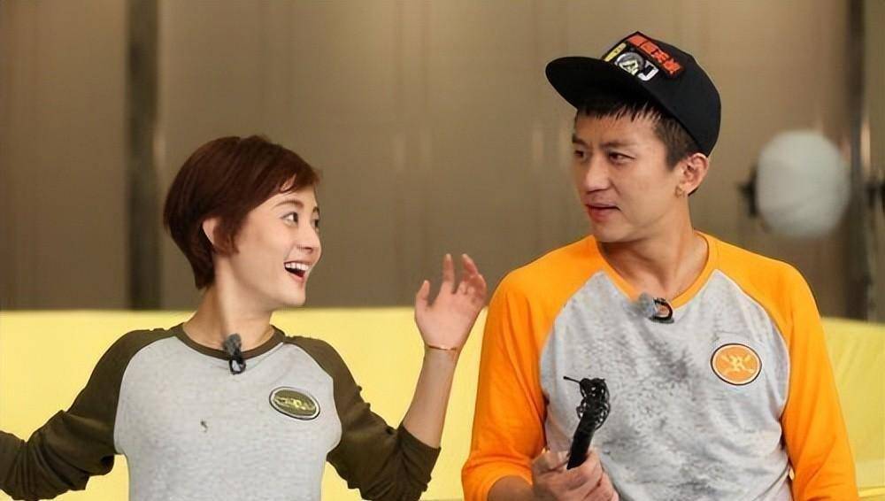 孙俪深夜发文被疑婚变,秀了13年的恩爱如今成这样?_邓超_婚姻_明星