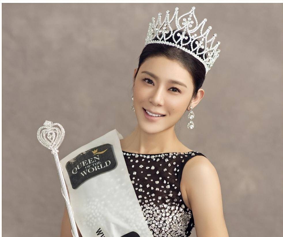 让林丹抛下谢杏芳,让李泽楷不顾梁洛施,她长成这样到