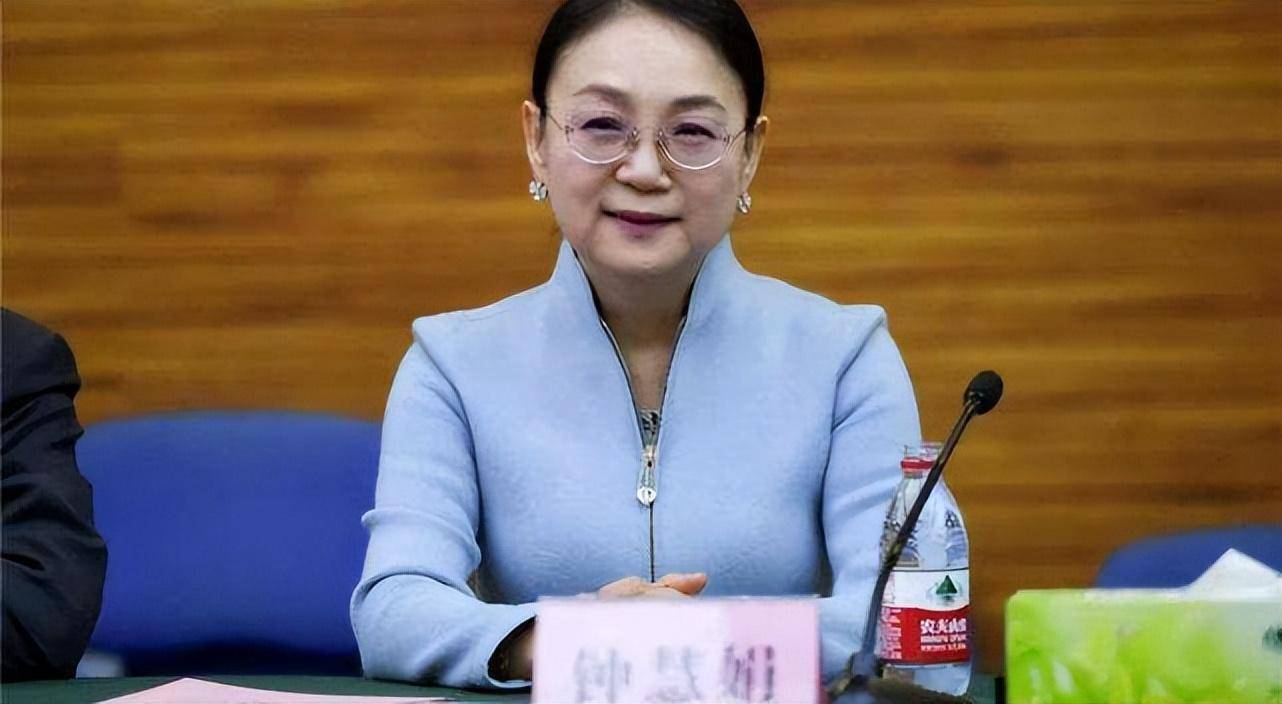 中国_福布斯_张茵