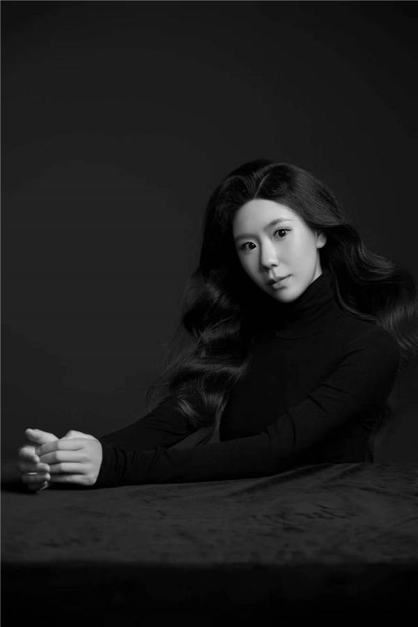 明星冯楚涵,"名门小公主"_父亲_表演_通辽市