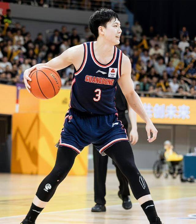 广东队得分榜!胡明轩排第三,杜润旺进步明显,徐杰三分联盟第五