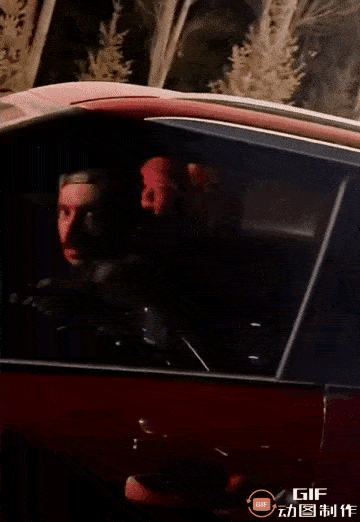 这一次,开车逆行竖中指的外籍男子,连"底裤"都被扒掉了_处理_中国