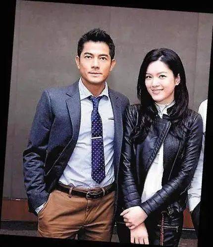 郭富城赛车出车祸!抛弃熊黛林迎娶小娇妻,情史混乱的他终遭"反噬"了?