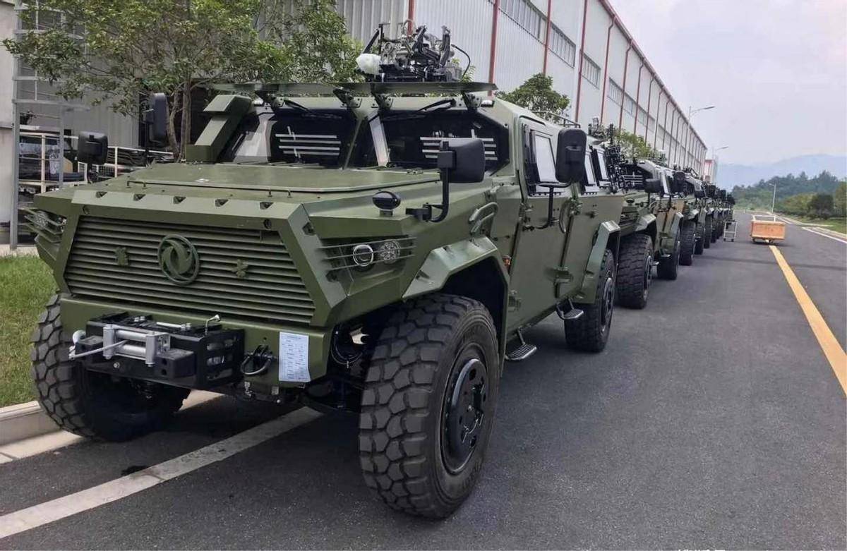 没有坦克和突击车,我军轻型旅碰上装甲部队,要怎么反制对手?