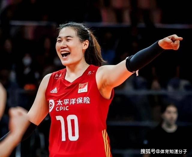 女排队长朱婷一传0效率,网友:回国家队替补吗_中国_王云_比赛
