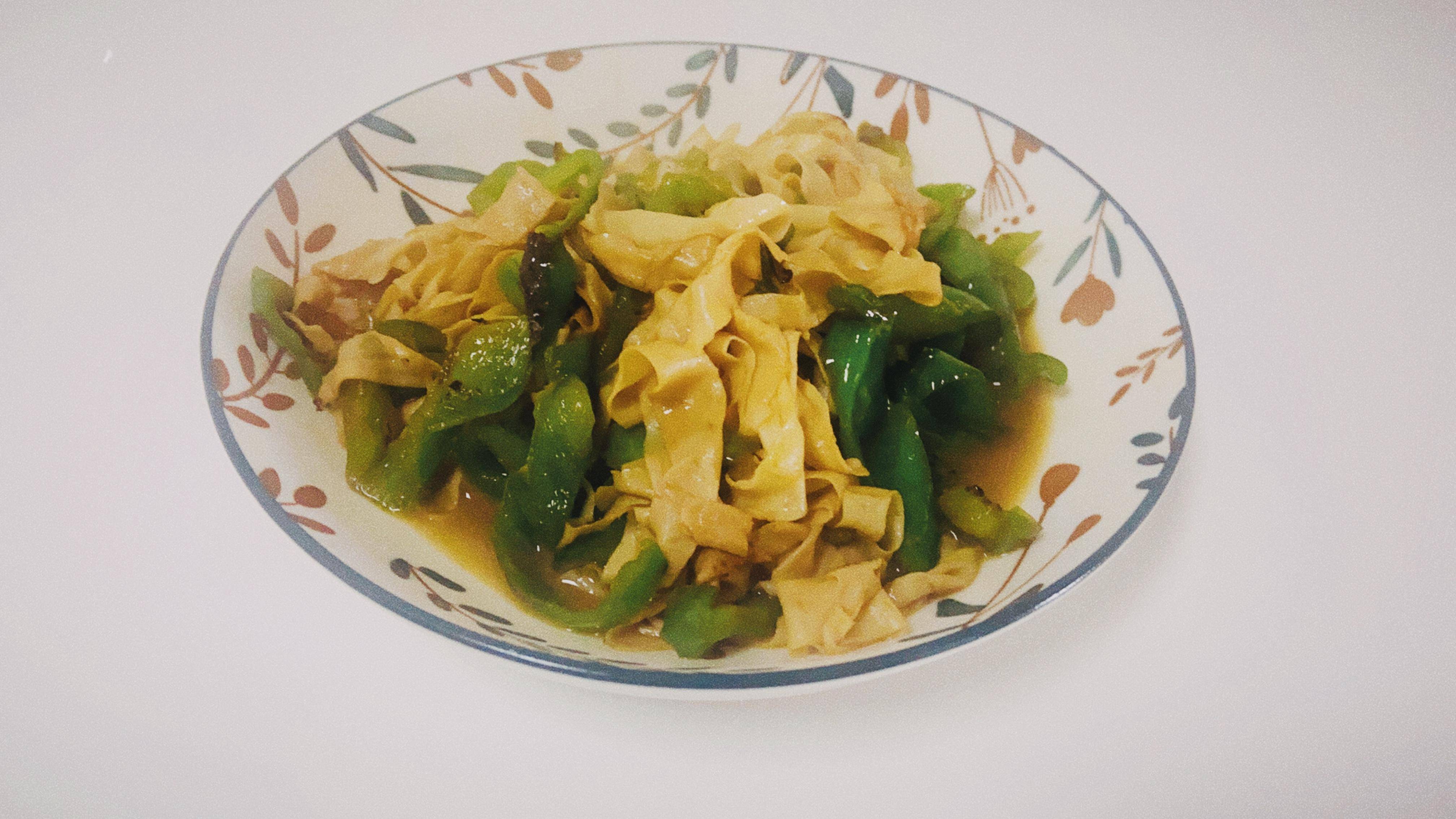 之前以为现在蛋白肉不好买,小时候常吃并且也爱各异,没想到现在是菜