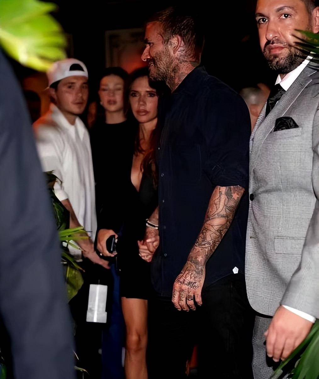 梅西的妻子拥有令人印象深刻的腹肌,变得越来越性感梅西的妻子荡镲