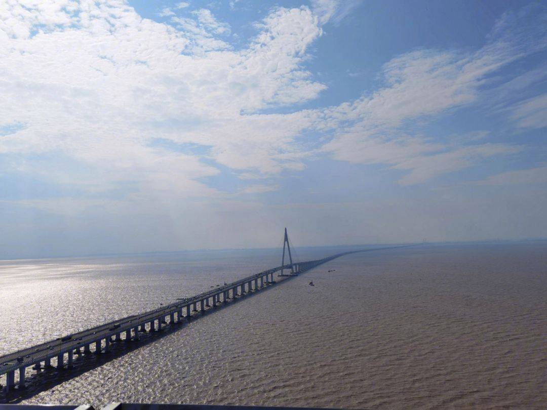 浙江很有代表性的一座跨海大桥,是世界上最长的跨海大桥之一
