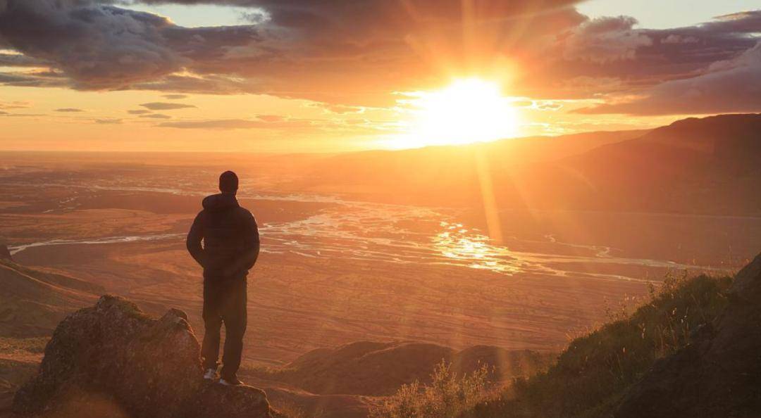 你已经成功跨越了几个人生难关?_挑战_工作_压力