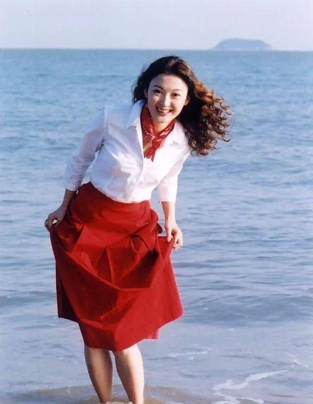 15岁成名的池华琼:爱情有洁癖,48岁仍未婚单身_母亲_新疆_角色