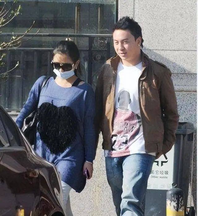 看他的背后,向华强更是畏惧_吴敦_陈启礼_少林寺