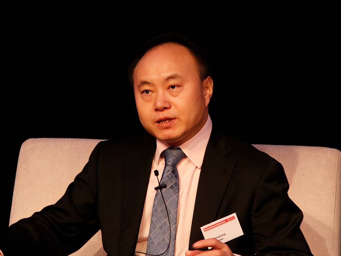 吴亦凡之外,蔡崇信也是加拿大国籍,名下坐拥数百亿的资产_阿里_马云