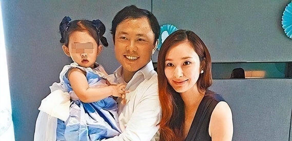 吴佩慈豪门梦幻灭:纪晓波倒台!