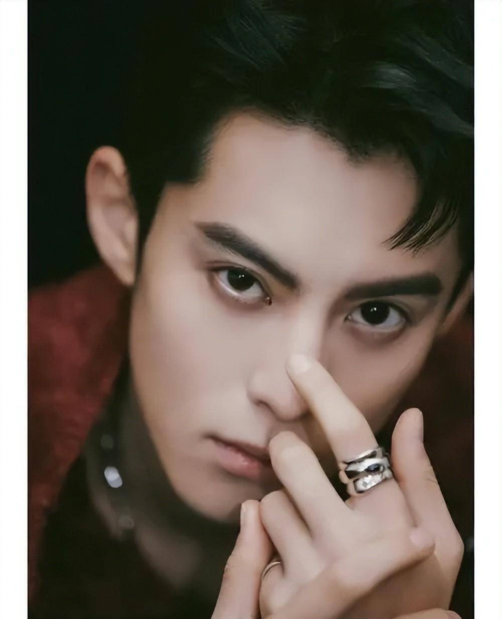 帅哥_王鹤棣_感觉