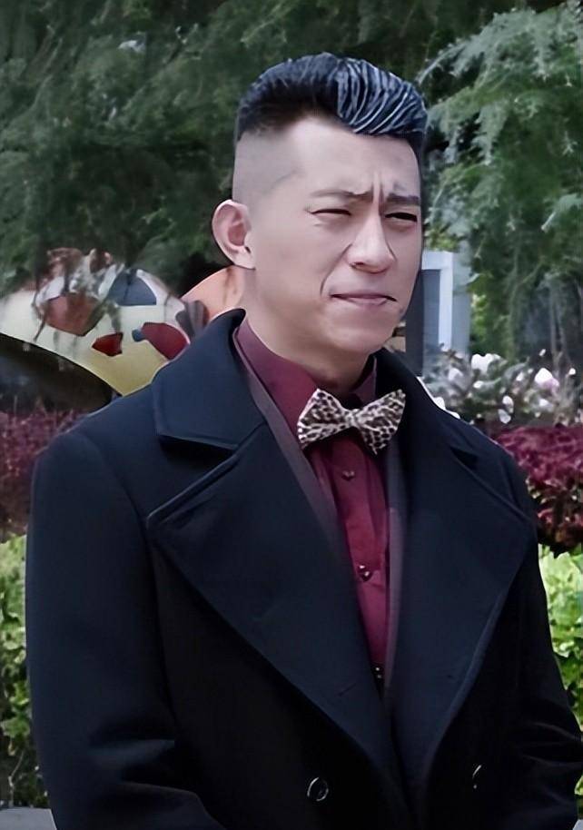 央视反腐剧顶着公鸡头却要演"省委副书记",谁的审美出了问题_观众_剧