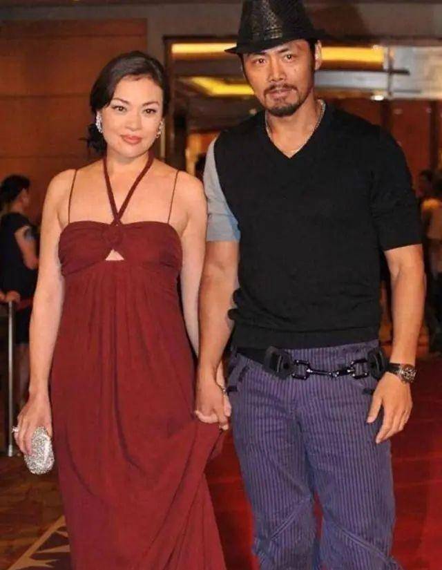 二婚嫁老外8年生2胎,如今婚姻很幸福_史可_黄小茂_可和