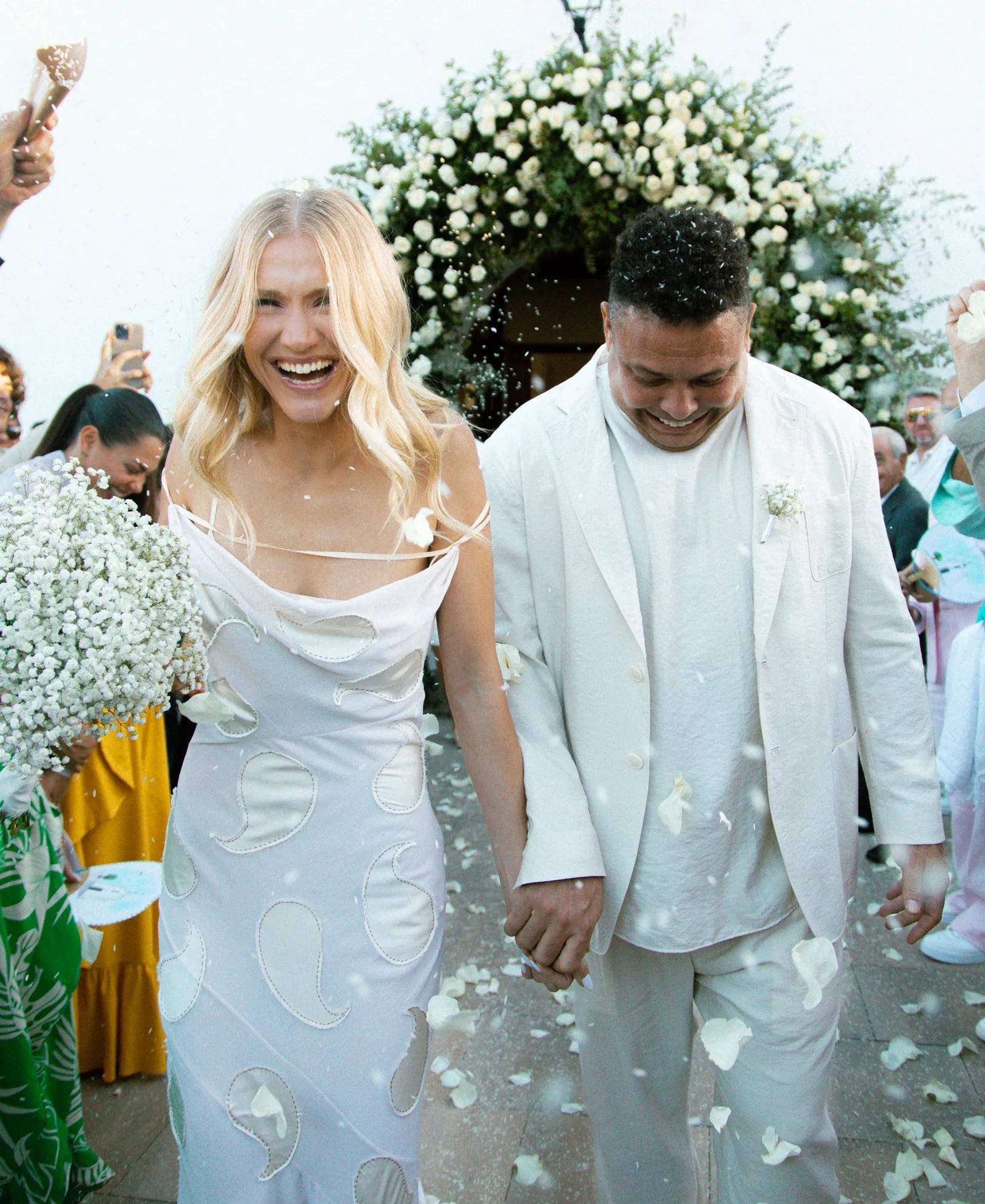 大罗和罗纳尔多与高清照结婚!