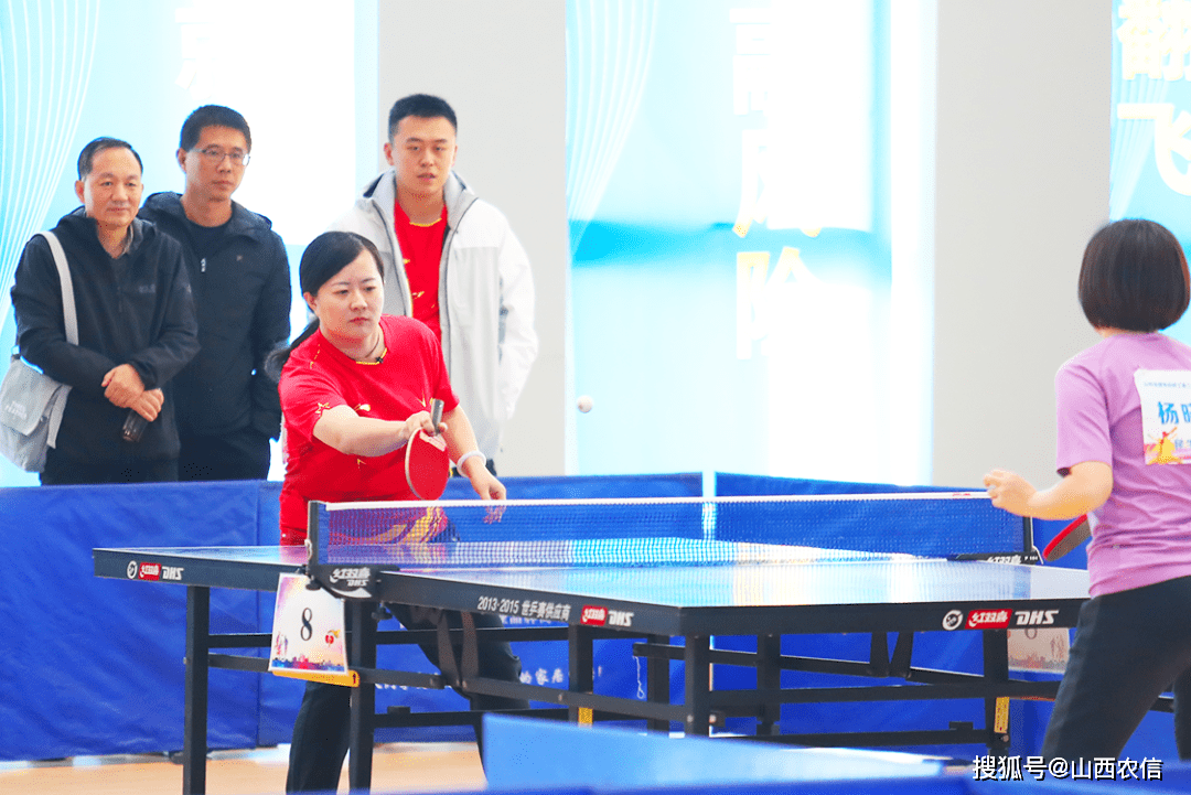 山西农信在山西金融系统职工第三届乒乓球友谊赛中勇夺团体第一名