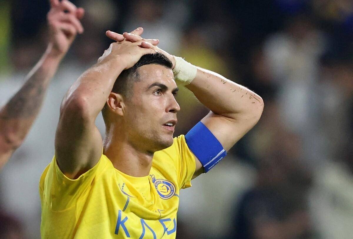 马宁扣分 1红,4黄,8次违规不罚牌, c罗看不下去了,为对手求情_比赛日