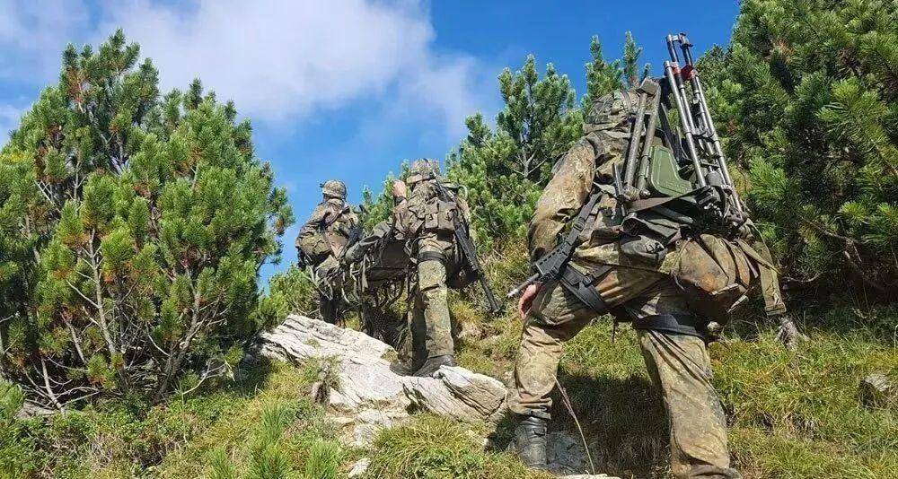 美军花8亿研发的手推车,每辆售价120万,问解放军如何应对?