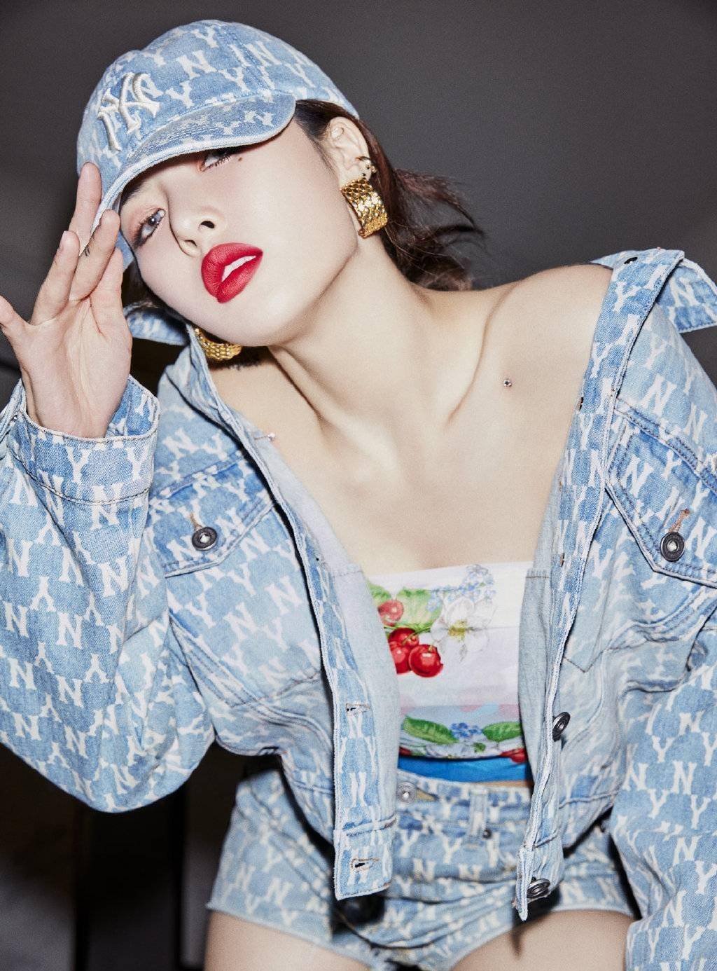 原创"天生尤物"!金泫雅,火爆全球的"性感小野马"!_舞蹈_形象_个性