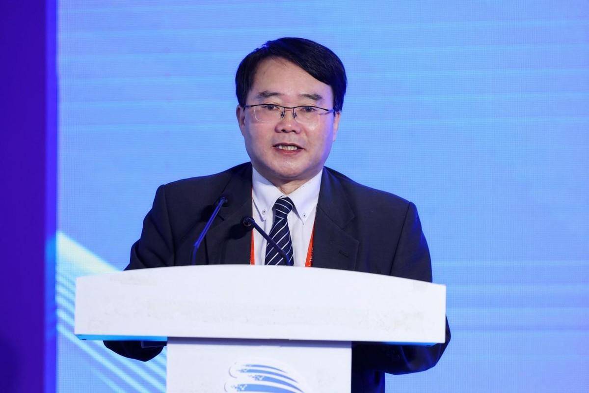 浙江省商务厅副厅长张钱江出席活动并致辞.