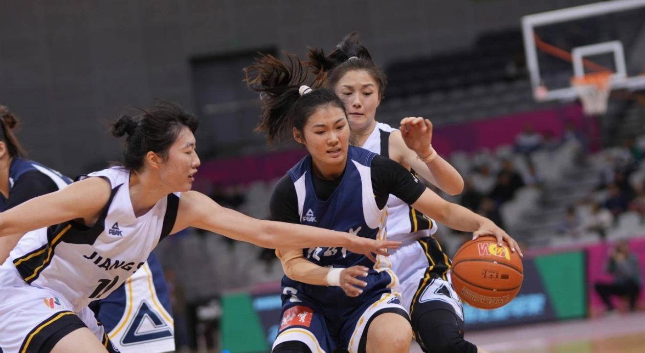 河北女篮敢拼! cctv5不同的选择,张敬一不忘初心_比赛_山东_外援