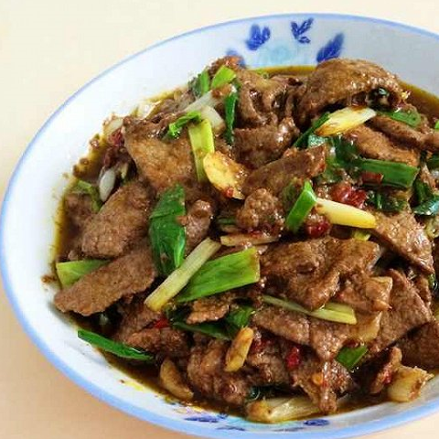 炒猪***时，没做到这3个要点，难怪炒出来的猪***不嫩还有腥味(图1)