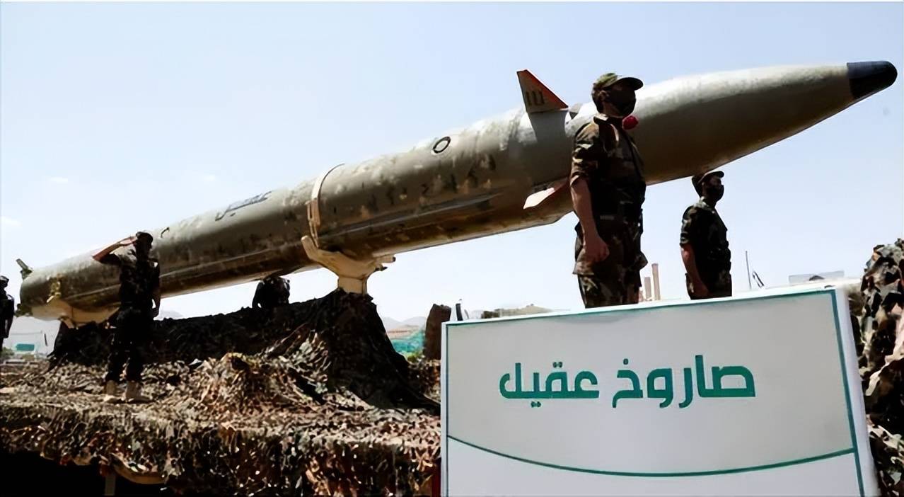 以色列油轮被扣,美军舰抢回,胡塞发射2枚弹道导弹可惜打偏了_武装