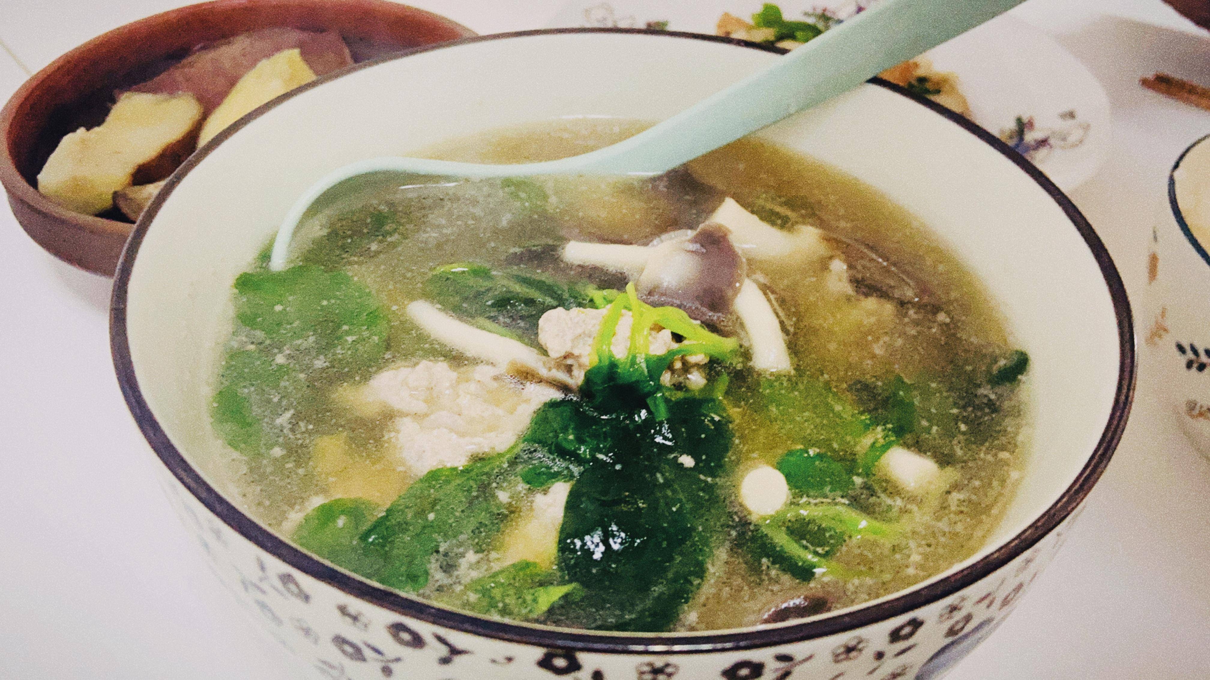 初冬的餐桌,汤会多一些,喝完整个人暖暖的 -6park.com