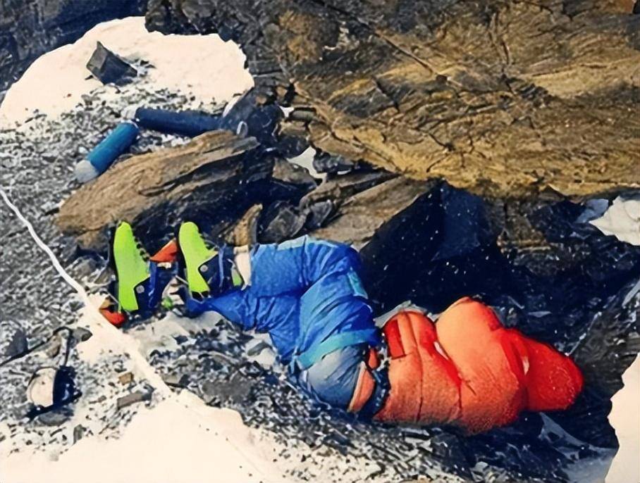珠峰最有名的几个遇难者,沉睡多年无人运下山,这到底是因为什么(图5) 珠峰最有名的几个遇难者,沉睡多年无人运下山,这到底是因为什么(图5)