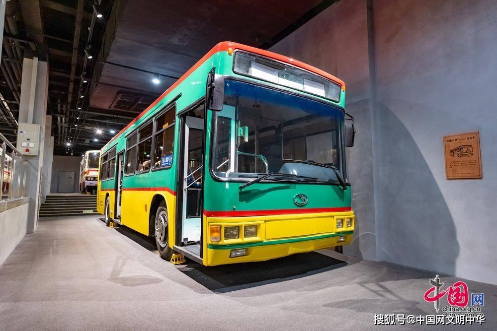 超6000件藏品记录北京公交百年历史 北京公交馆对公众开放试运行_郑亮