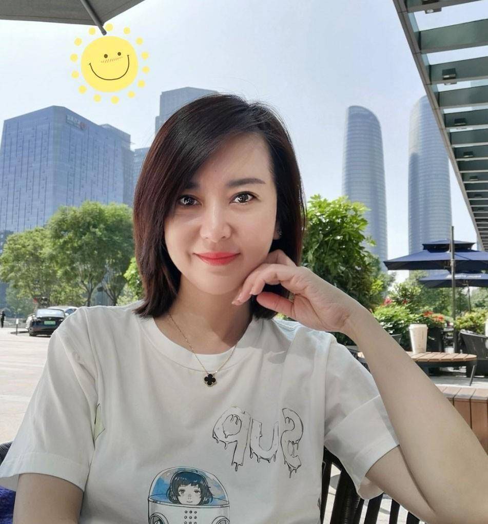 甘萍:凭《大哥你好吗》走红,被"逼婚"18年后她现状如何?