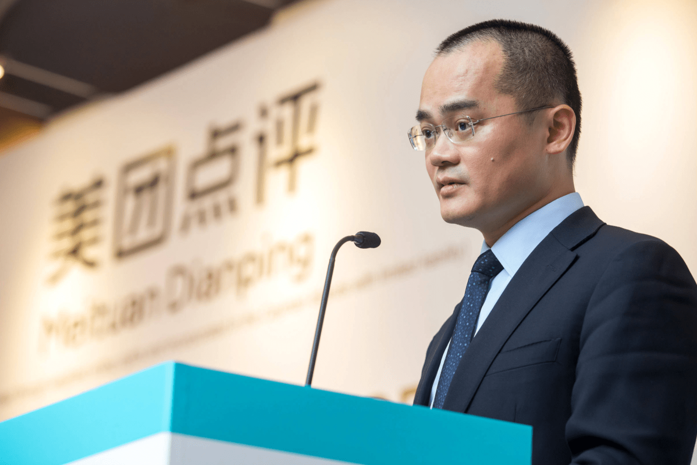 王兴跟张一鸣虽然是私底下的好友,但是在商场上对战,拼尽全力才是给