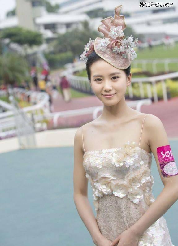 36岁再回古偶市场,"顶级恋爱脑"刘诗诗靠什么翻盘?_关山_因为_演技