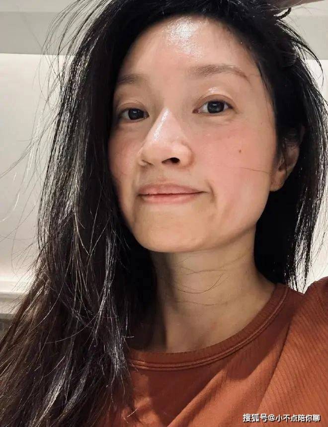 "太猛"把周迅弄脱臼,当众环抱刘浩存,无视妻子生病的宠妻男神人设不保