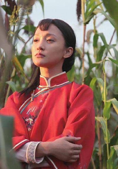 巩俐的戴九莲和周迅的戴九莲,你喜欢谁呢_余占鳌_父亲_张俊杰