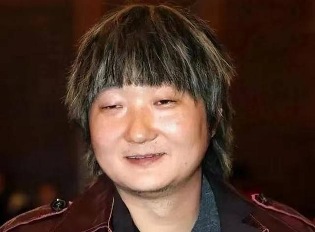 与小奶狗吃烛光晚餐,颜值不输巅峰期潘粤明_王大治_状态_时候