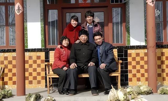 北大博士王永强:失联20年后道出真相:"吸血父母"让我无处可逃_儿子