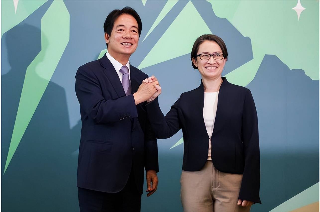 赵少康怒批赖萧配:你们不认可《开罗宣言》,打仗时,你们先上?