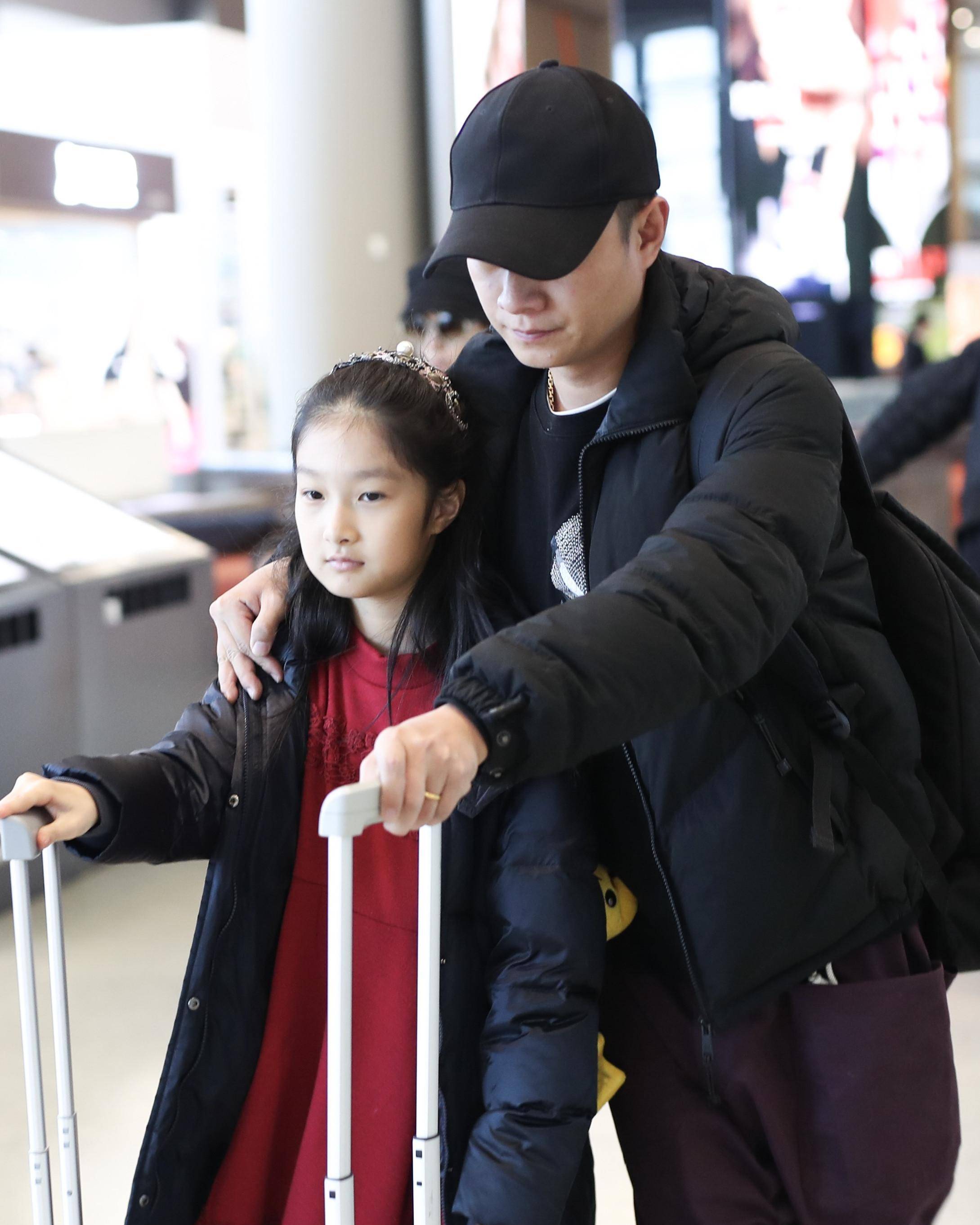 马伊琍15岁女儿大秀厨艺!